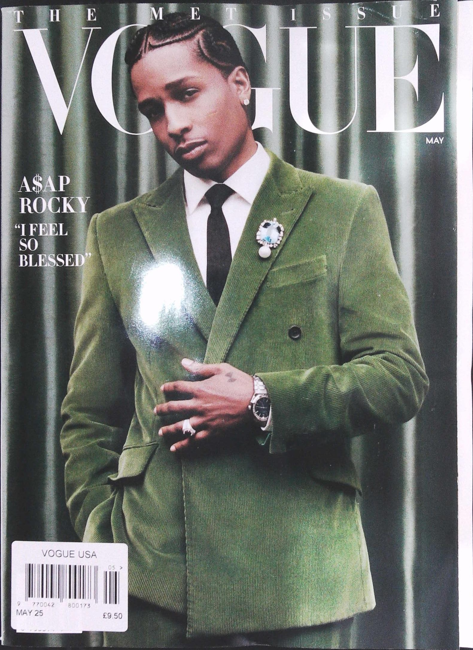 VOGUE (USA)