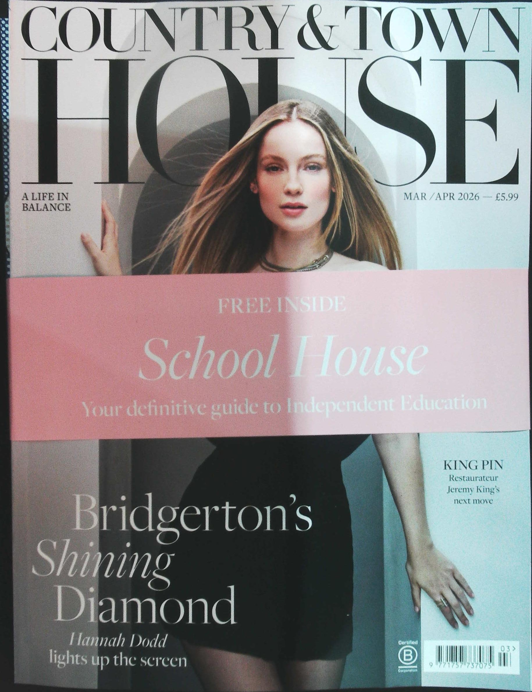 COUNTRY TOWN HOUSE MAGAZIN